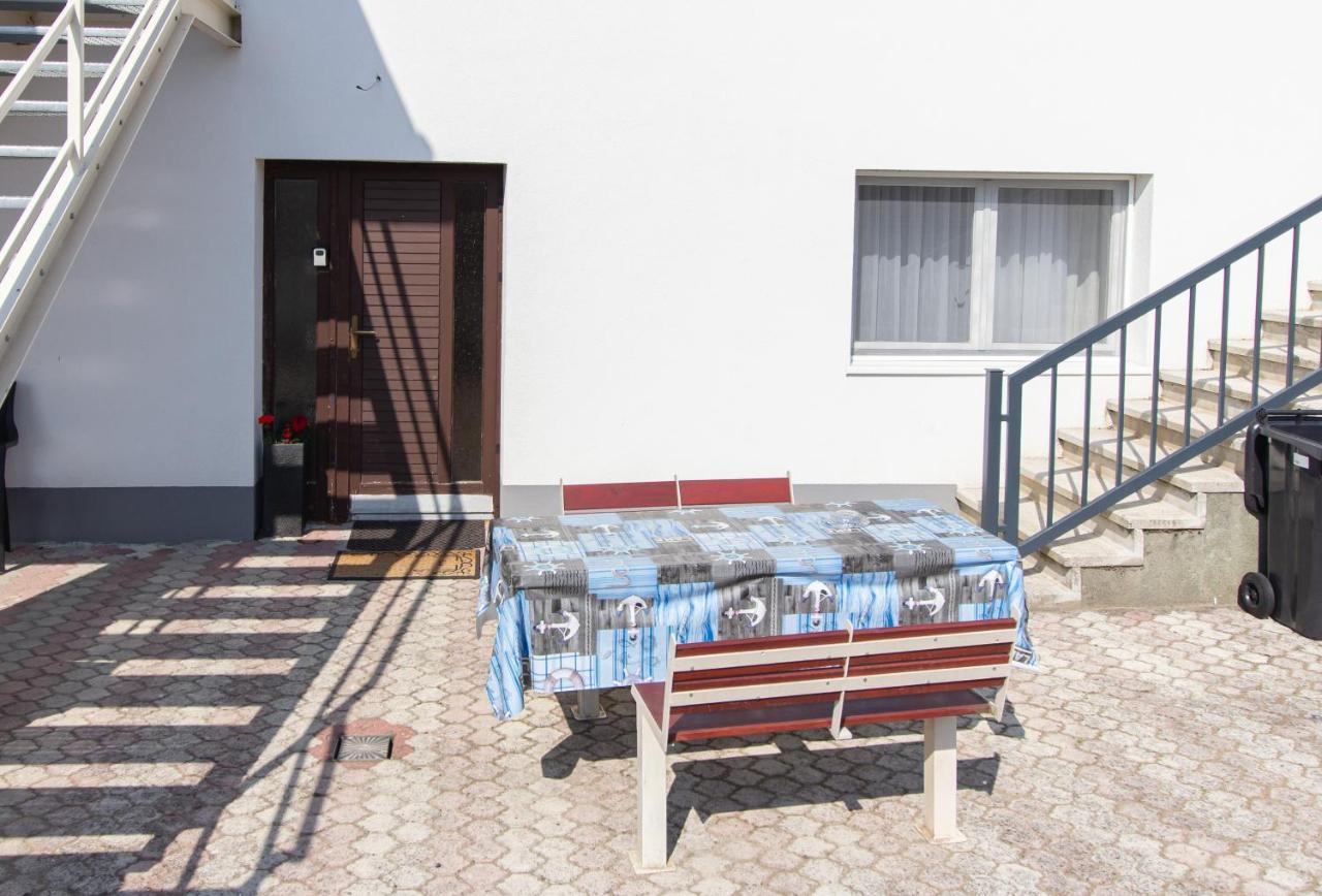 Deli Terasz B Apartman Free Parking, Self-Check-In Anytime Győr Exteriör bild