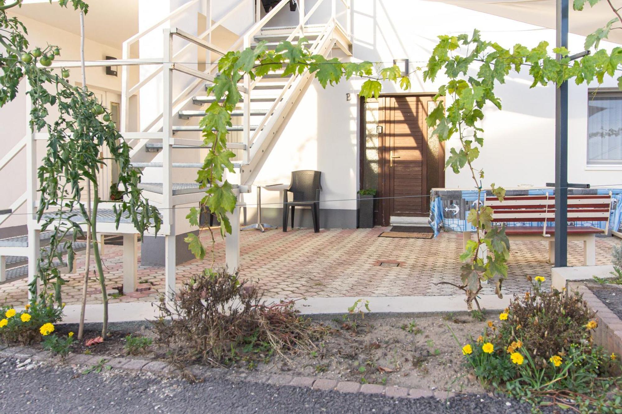Deli Terasz B Apartman Free Parking, Self-Check-In Anytime Győr Exteriör bild
